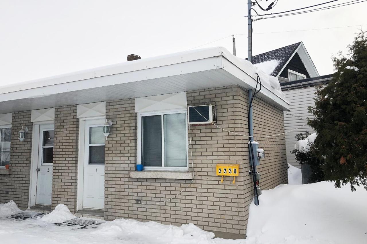 Hotel Tracy - St Lawrence River Sorel-Tracy Exterior photo